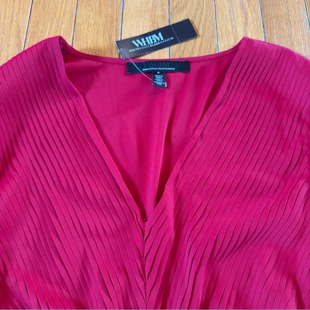 New NWT White House Black Market WHBM Long Sleeve Pintucked Blouse Dark Red Sz 6 - Picture 4 of 8